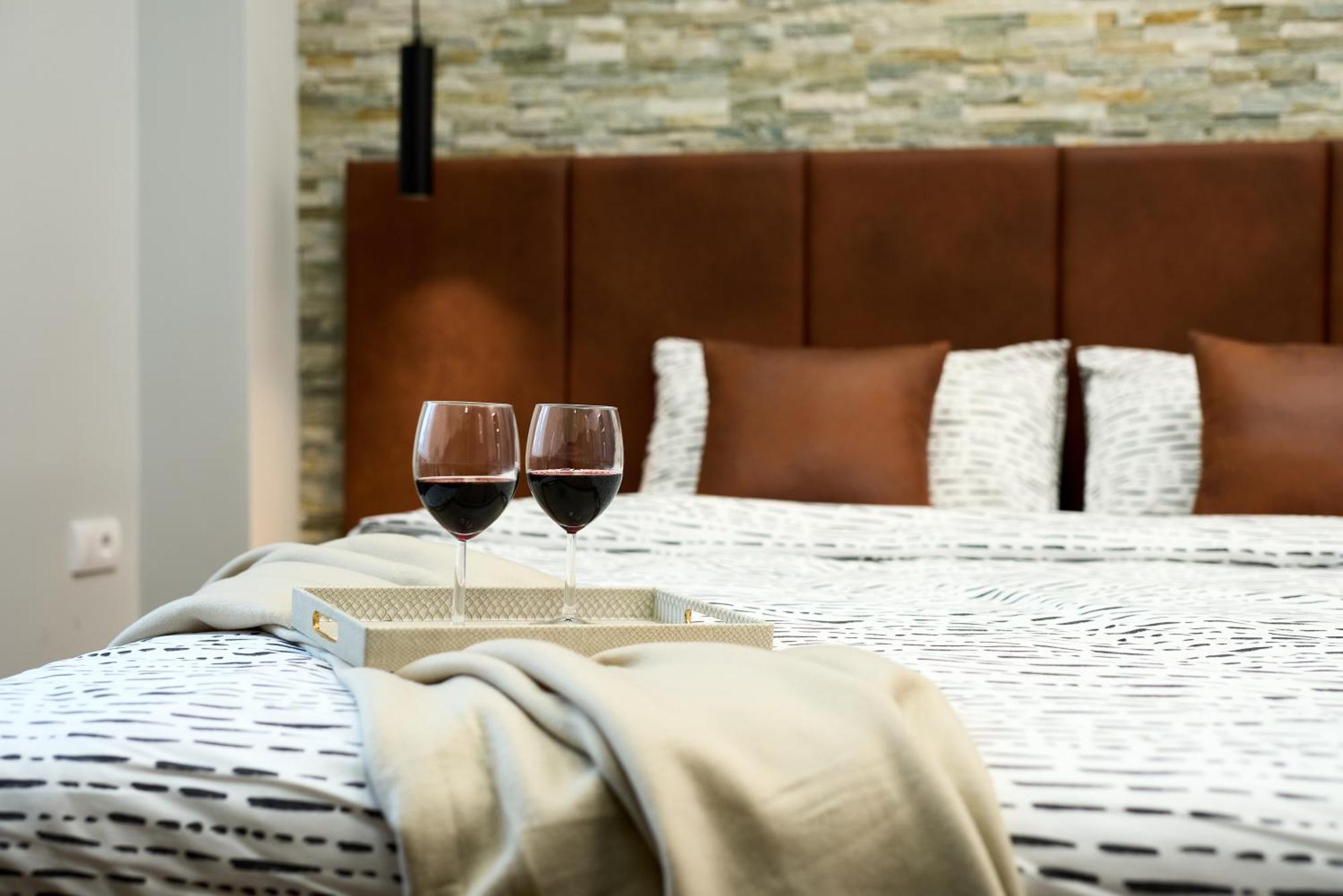 Brent Collection - Apartments In City Center 诺威萨 外观 照片