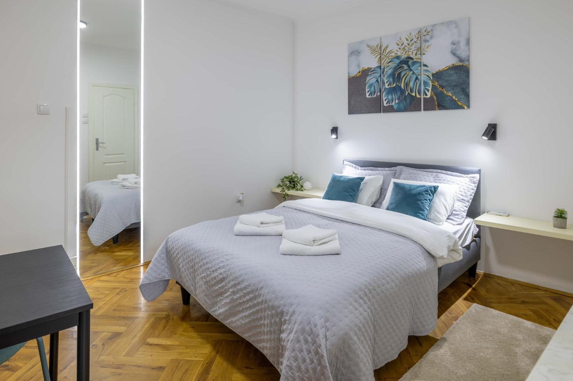Brent Collection - Apartments In City Center 诺威萨 外观 照片